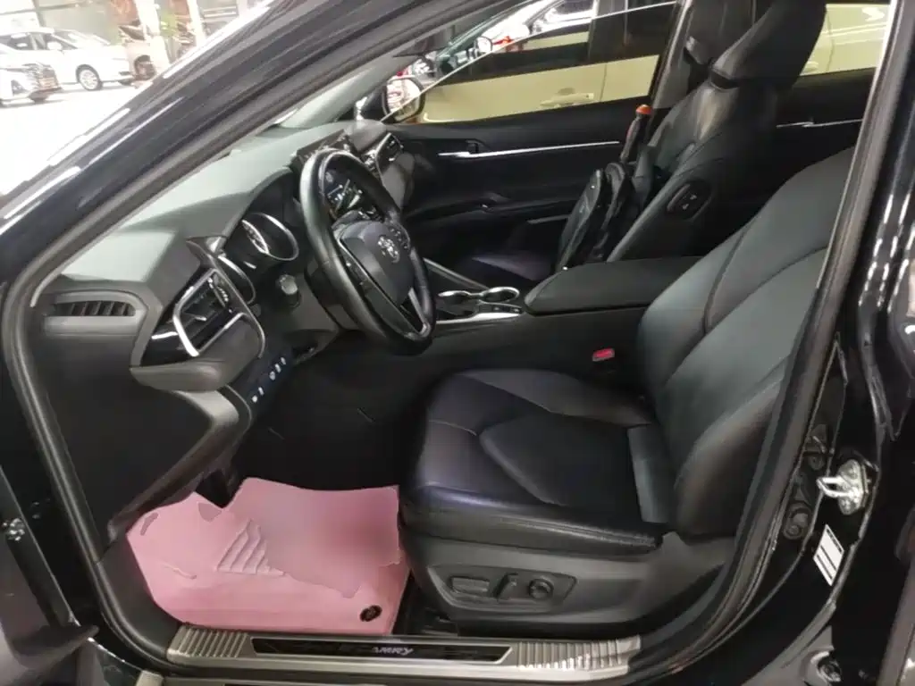 Toyota Camry — миниатюра 15