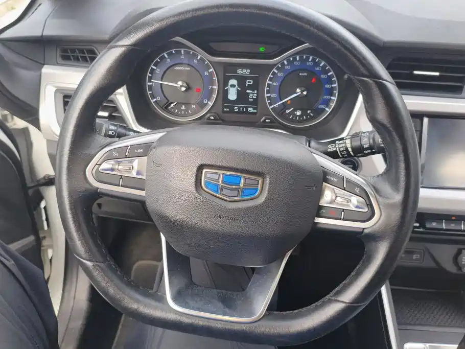Geely Vision X3 — миниатюра 15