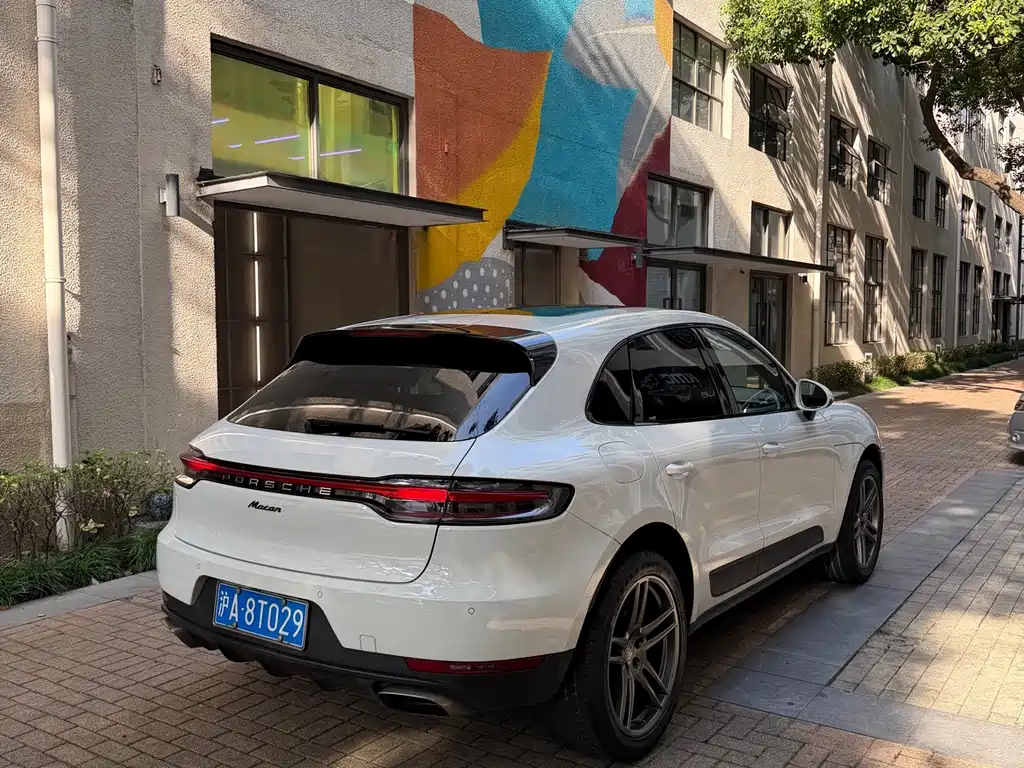 Porsche Macan — миниатюра 5