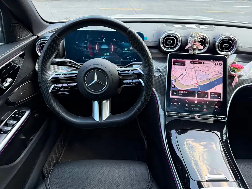 Mercedes-Benz C-Class — миниатюра 13