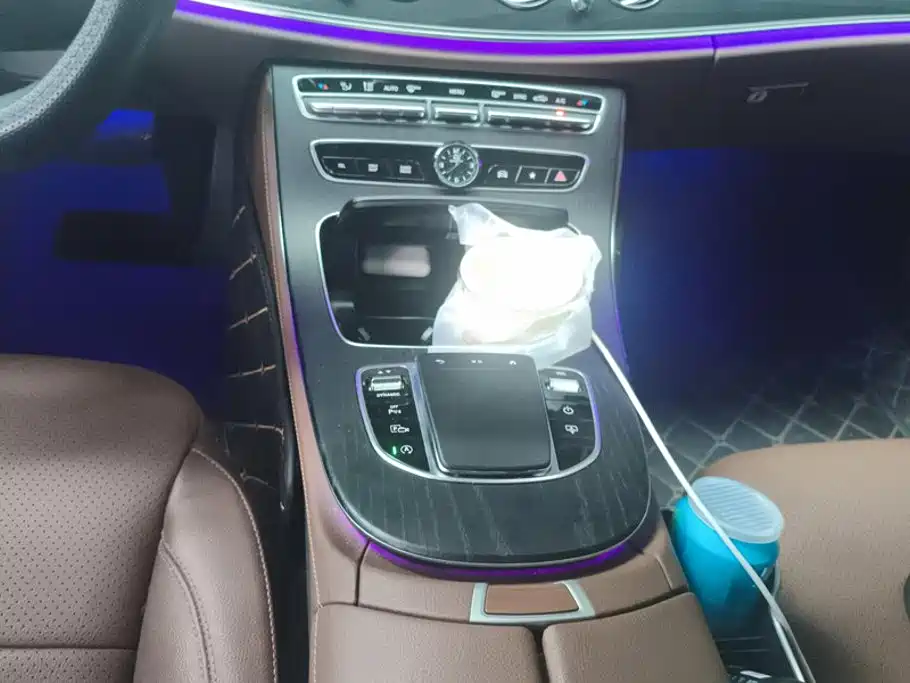 Mercedes-Benz E-Class — миниатюра 16