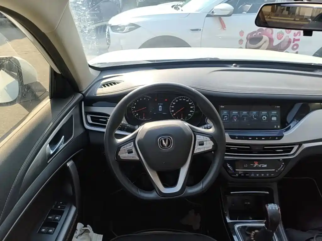Changan CS35PLUS — миниатюра 11