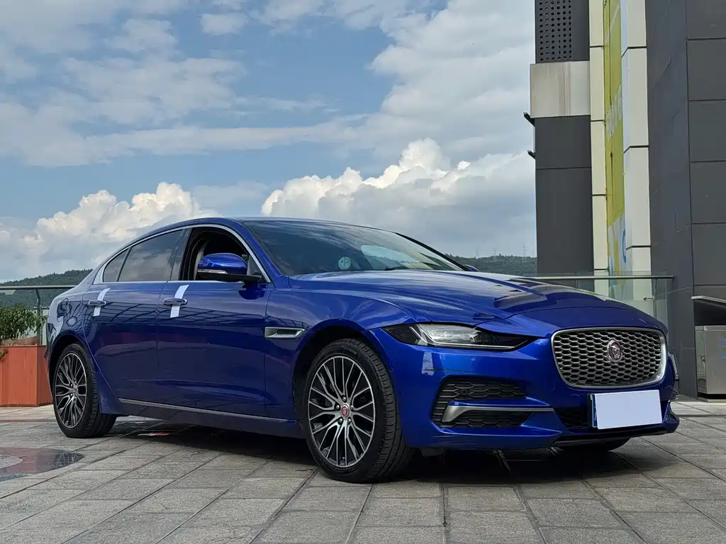 Jaguar XEL — миниатюра 3