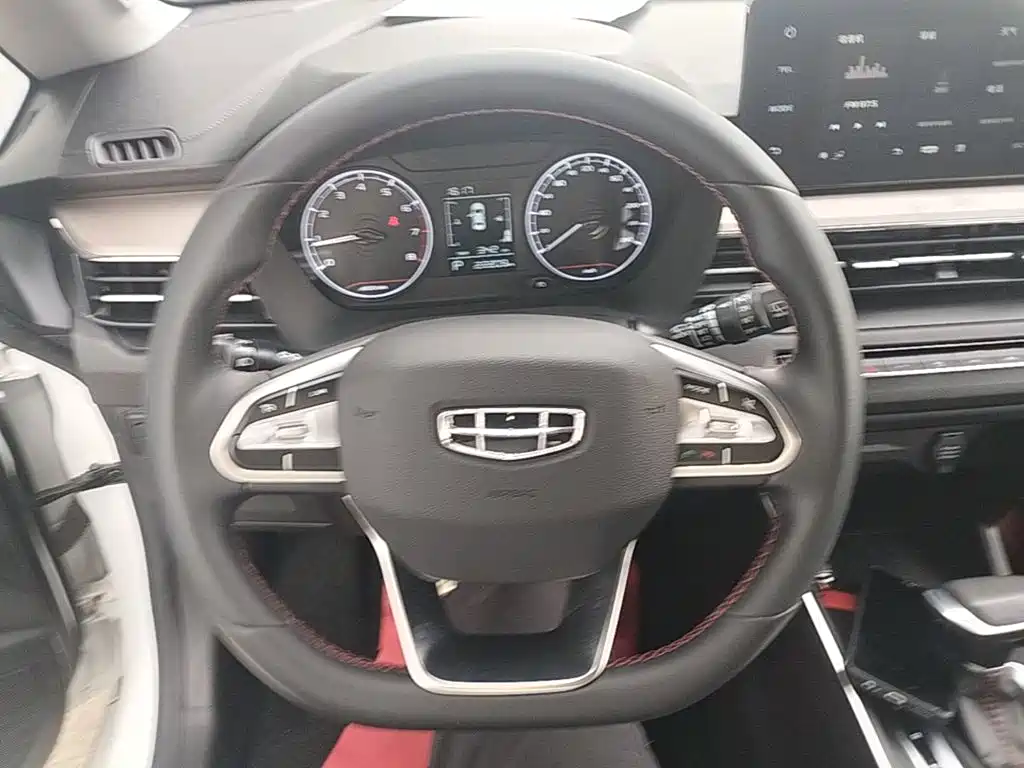 Geely Vision X3 — миниатюра 11