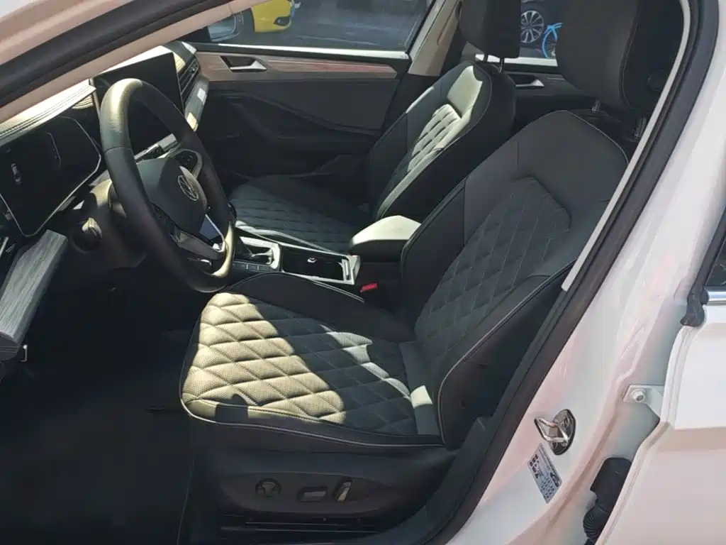 Volkswagen Sagitar — миниатюра 15