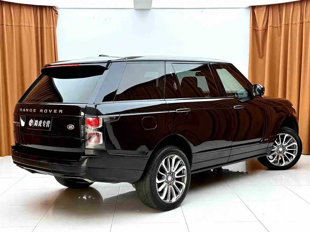 Land Rover Range Rover — миниатюра 4