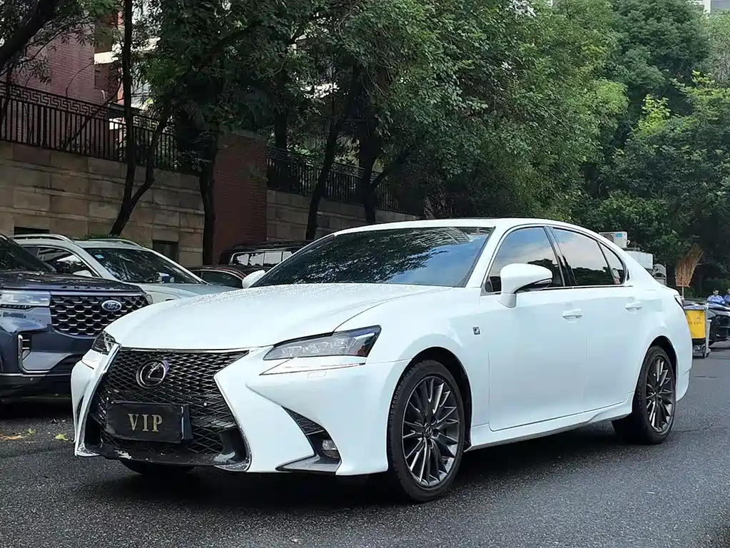 Lexus GS