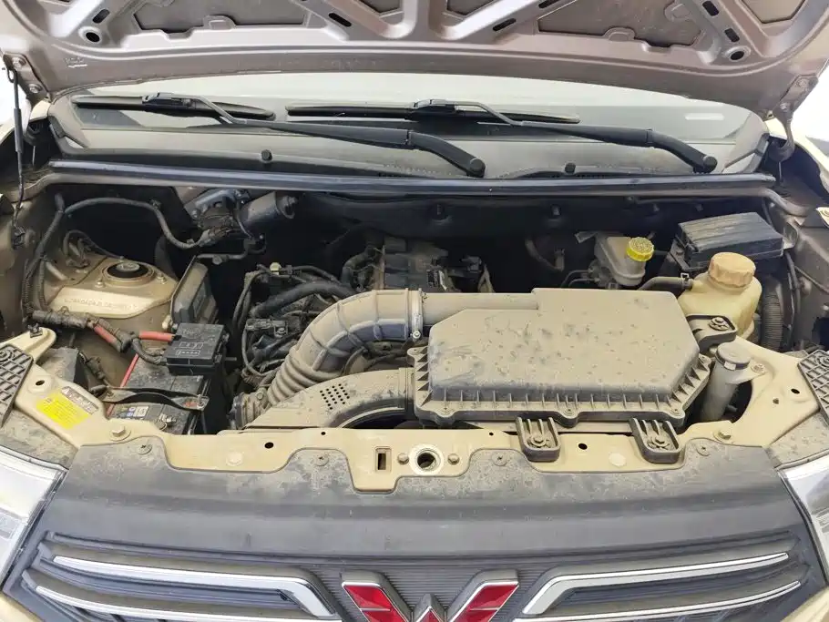Wuling Hongguang V — миниатюра 10