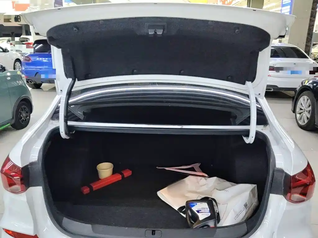 Chevrolet Monza — миниатюра 19