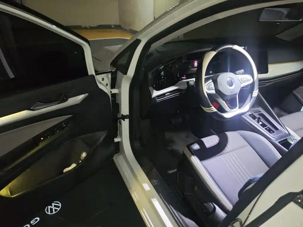 Volkswagen Golf — миниатюра 17