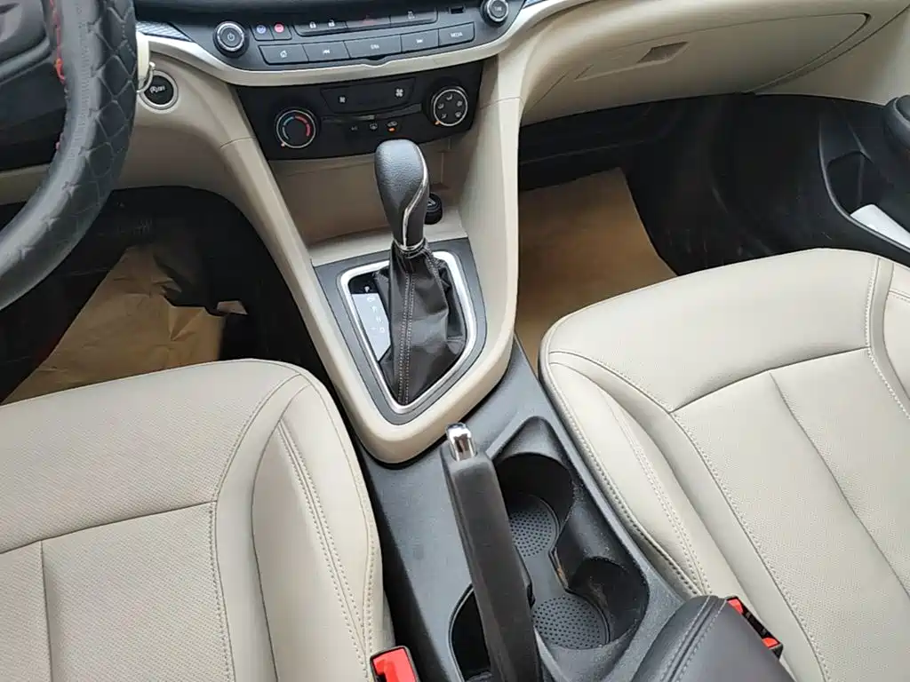 Buick Excelle — миниатюра 14