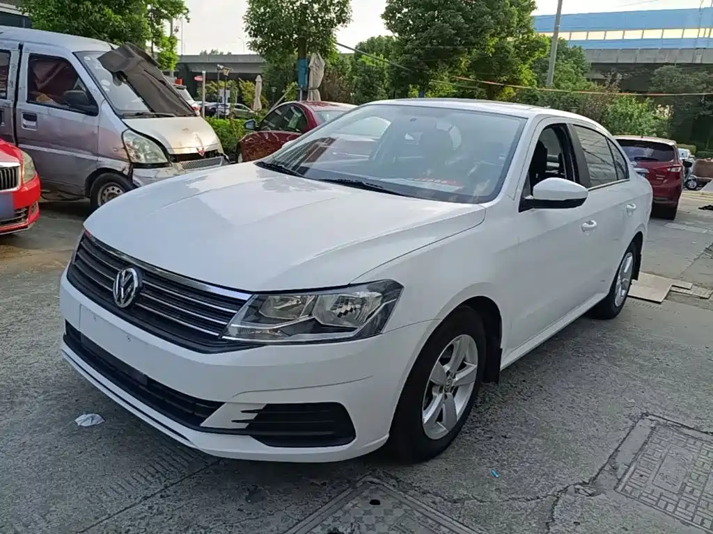 Volkswagen Lavida — миниатюра 2