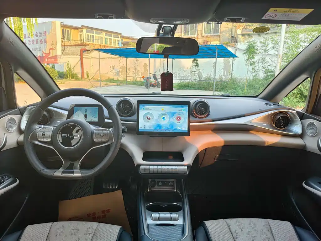 BYD Dolphin — миниатюра 8