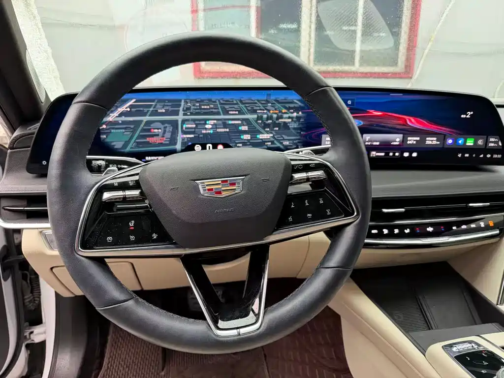 CADILLAC CT6