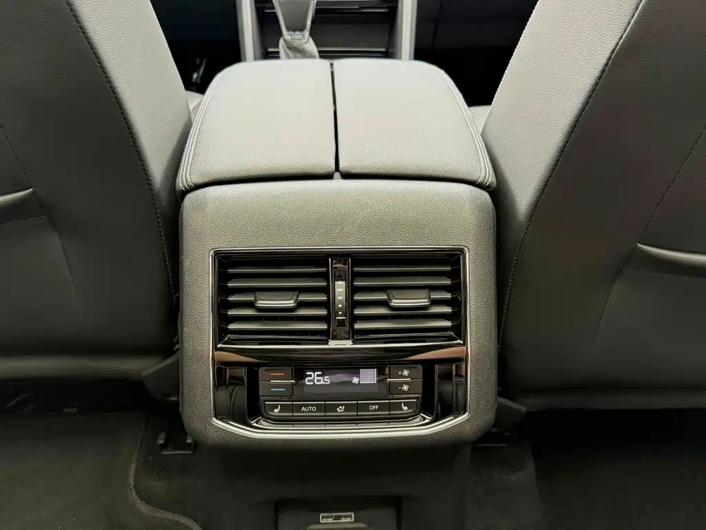 Volkswagen Teramont — миниатюра 22