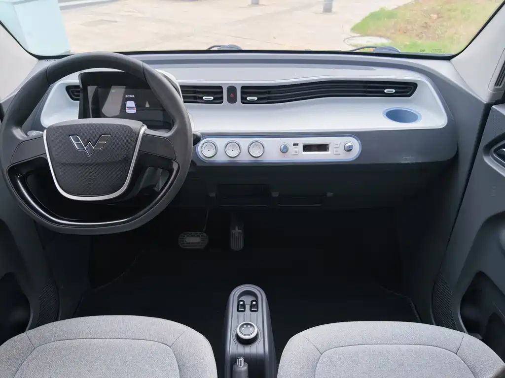 Wuling MINIEV — миниатюра 12