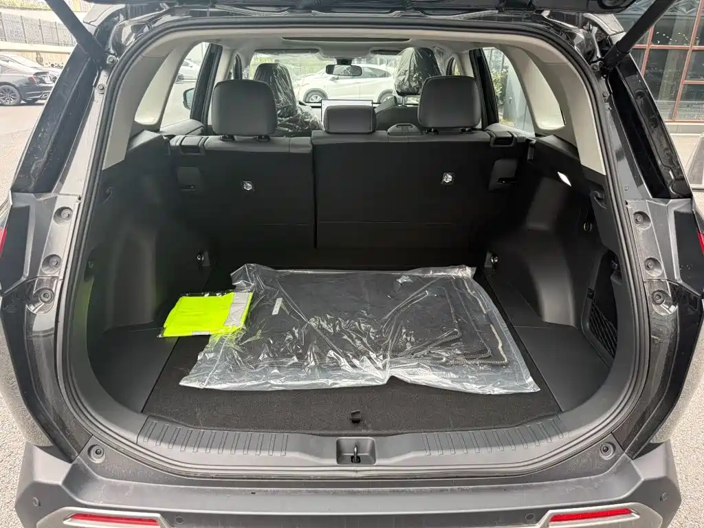 Toyota RAV4 — миниатюра 15