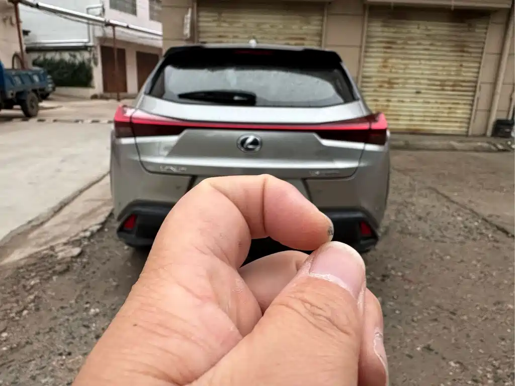 LEXUS UX