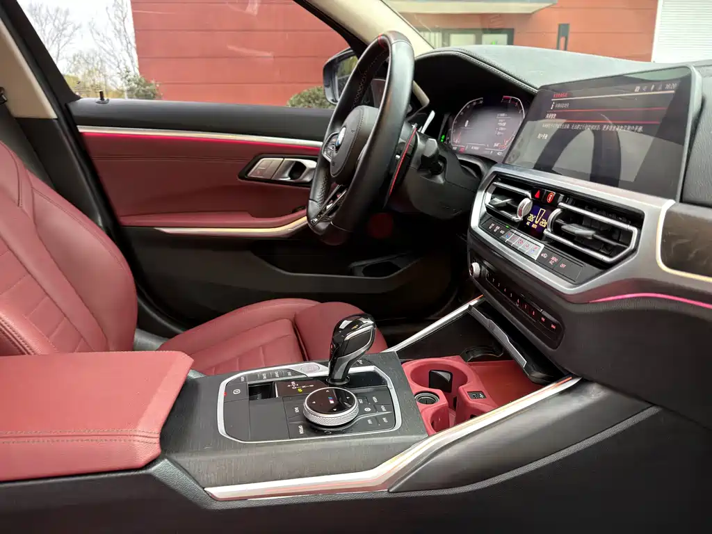 BMW 3 Series — миниатюра 13