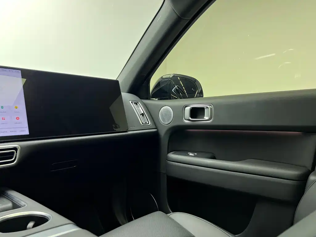 Li Auto Li L6 — миниатюра 14