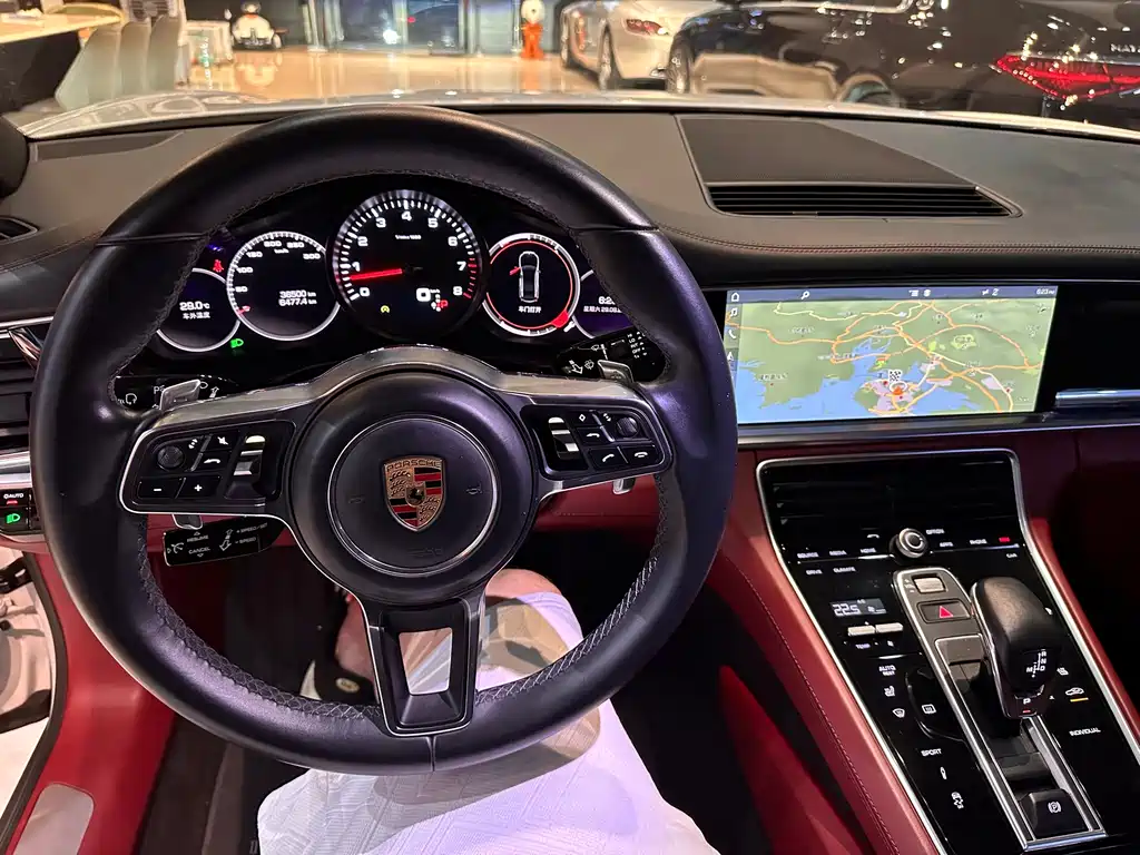 Porsche Panamera — миниатюра 10