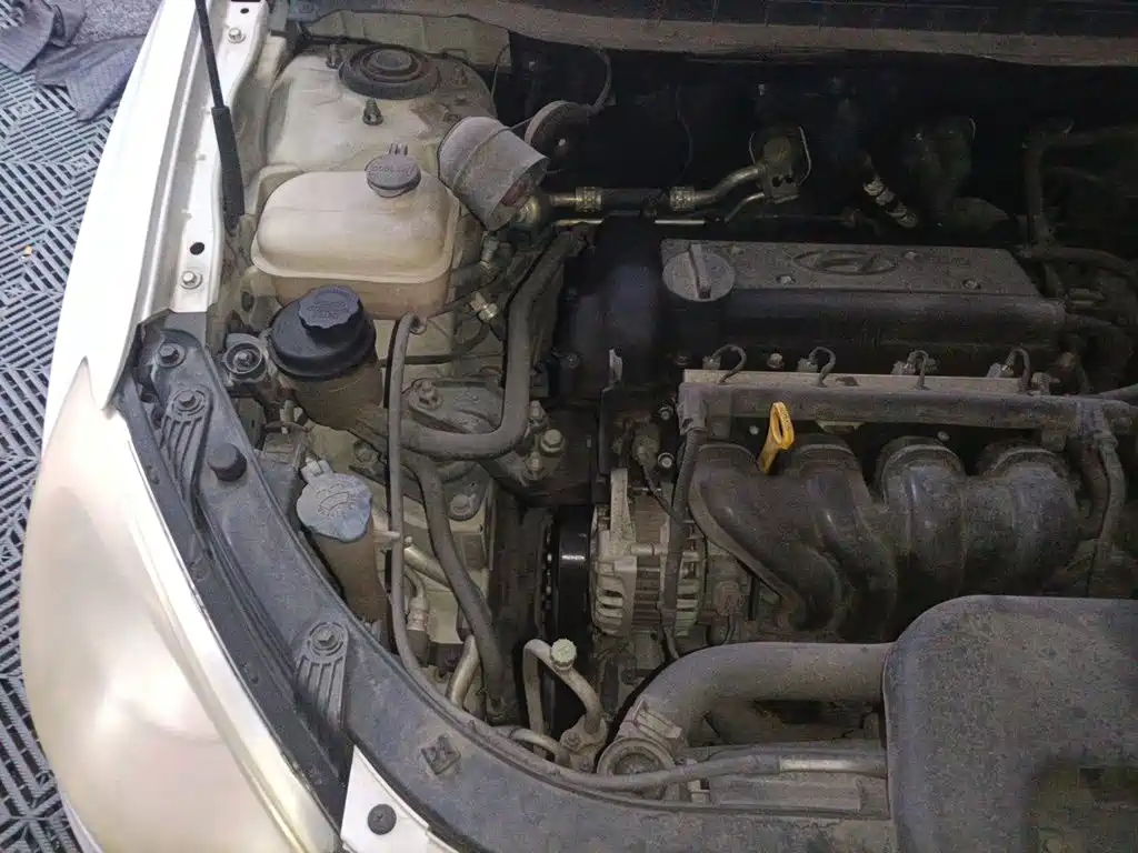 Hyundai Elantra — миниатюра 20