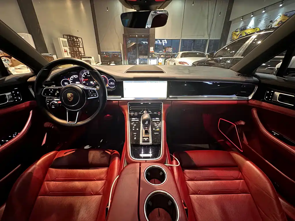 Porsche Panamera — миниатюра 9