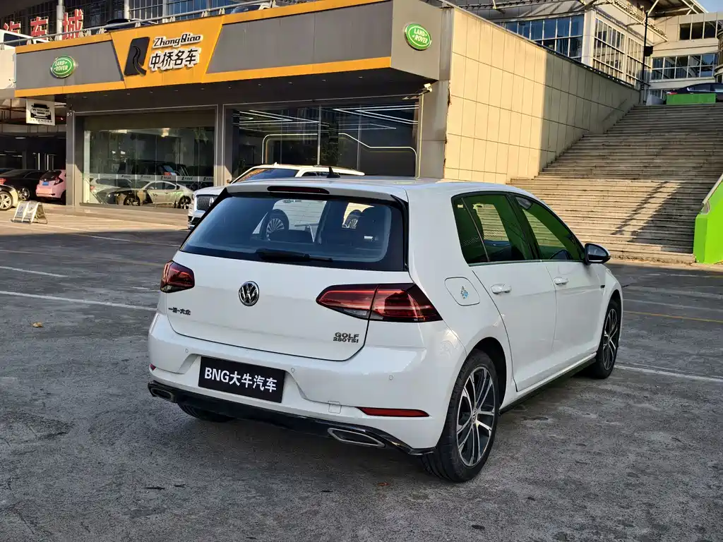Volkswagen Golf — миниатюра 4