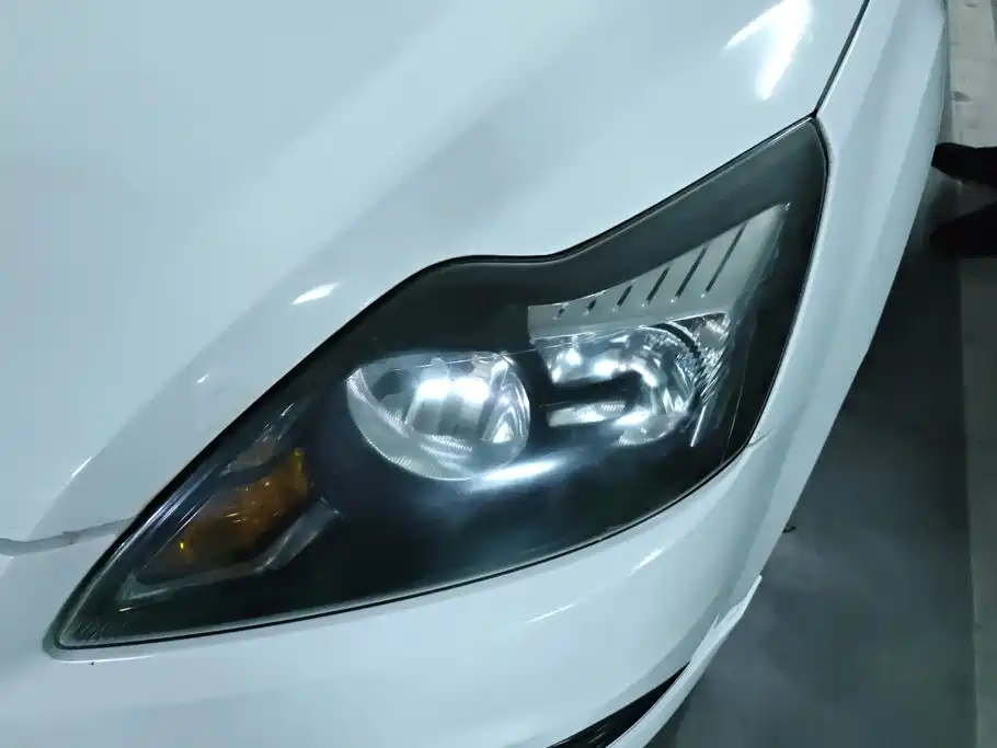 Ford Focus — миниатюра 5