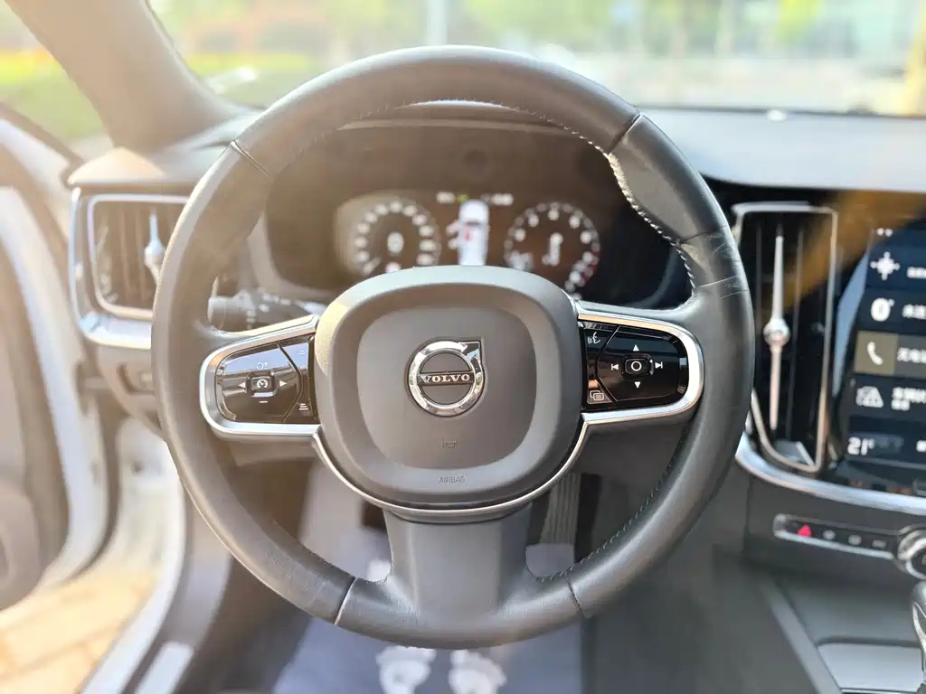 Volvo S60 — миниатюра 10