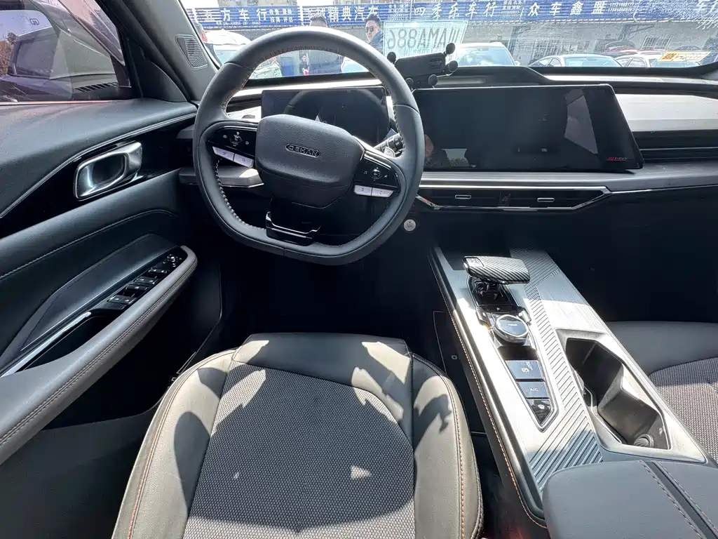 CHANGAN CHANGAN AUCHAN Z6