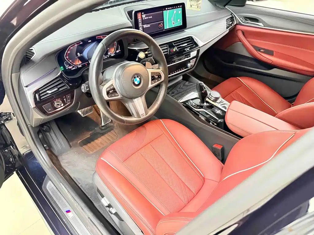 BMW 5 Series — миниатюра 7