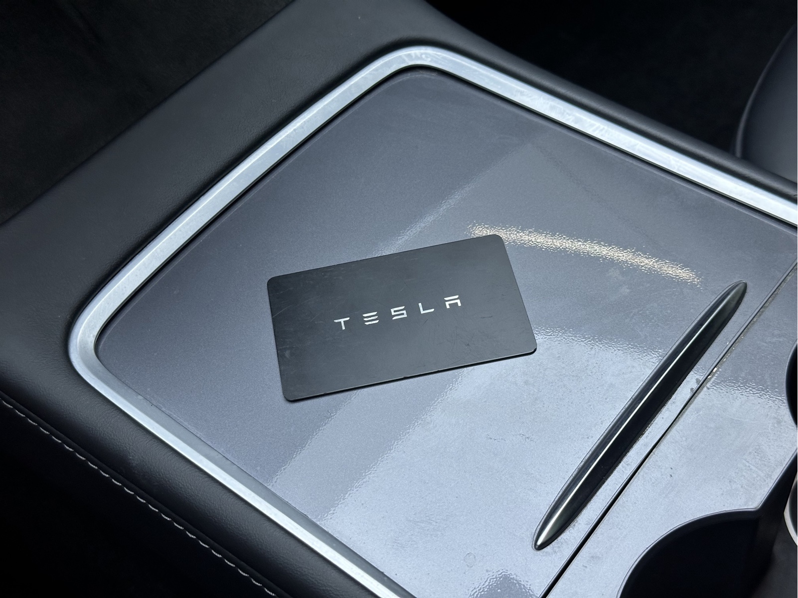 Tesla Model 3 — миниатюра 19