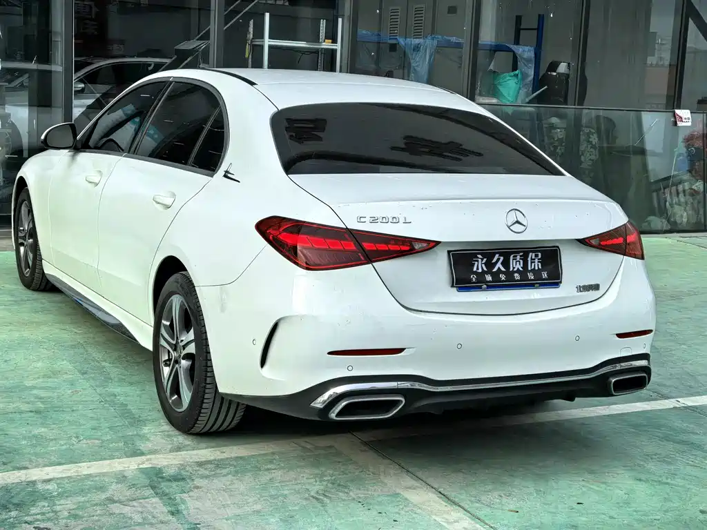 Mercedes-Benz C-Class — миниатюра 14