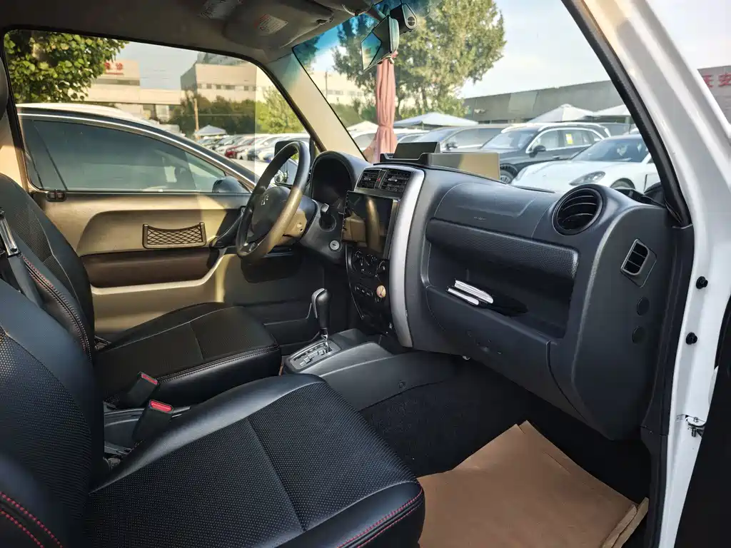 Suzuki Jimny — миниатюра 5