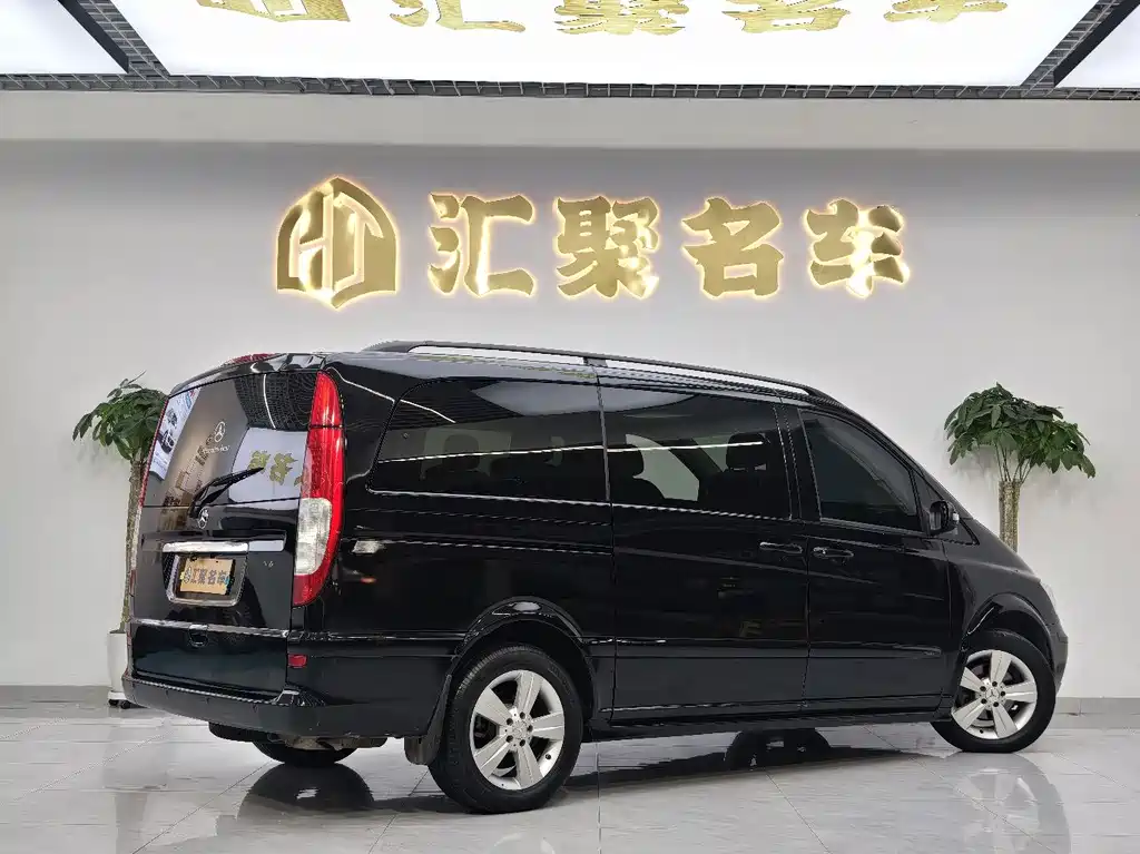 Mercedes-Benz Viano — миниатюра 6