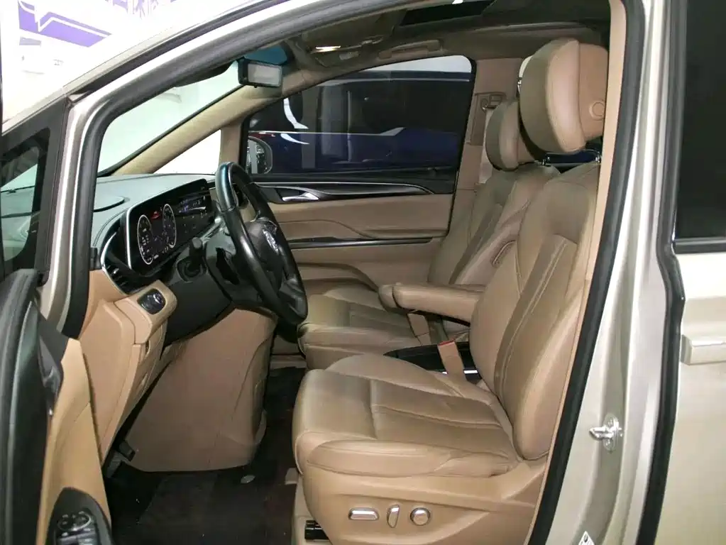 Buick GL8 — миниатюра 4