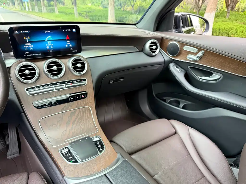 Mercedes-Benz GLC — миниатюра 14