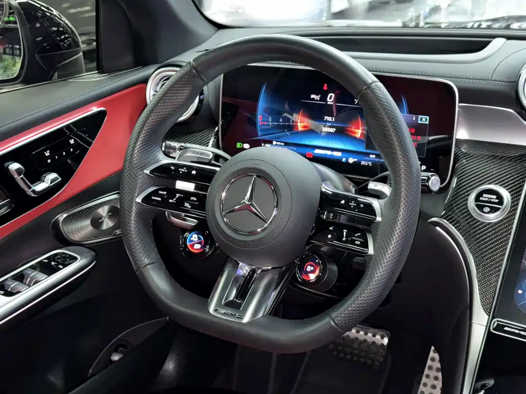 Mercedes-Benz GLC AMG — миниатюра 13