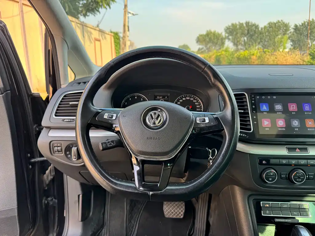 Volkswagen Sharan — миниатюра 13
