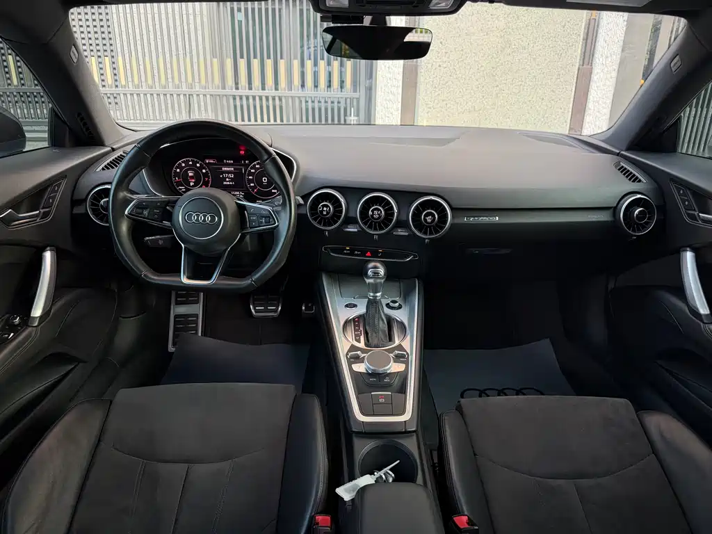 Audi TT 2017 TT Coupe 45 TFSI quattro