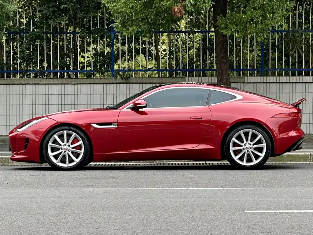 Jaguar F-TYPE — миниатюра 7