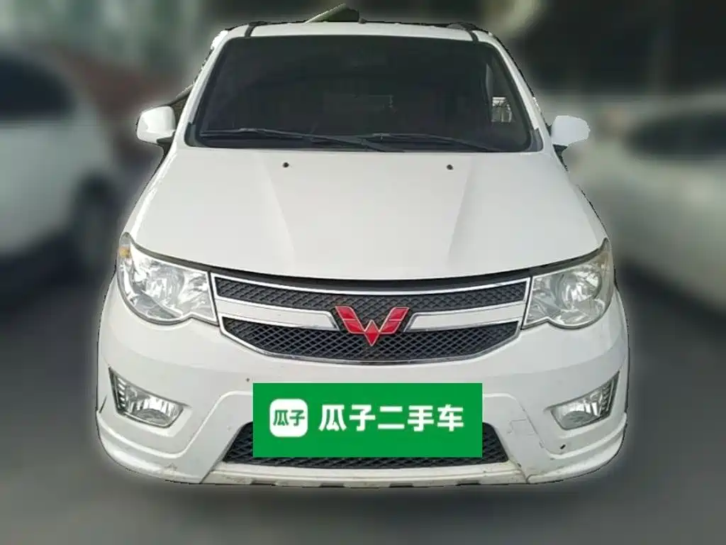 Wuling Hongguang — миниатюра 5