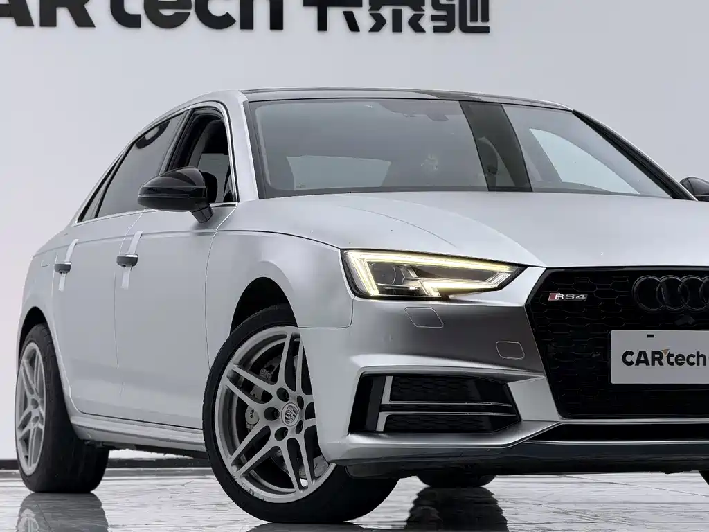 Audi A4L — миниатюра 9