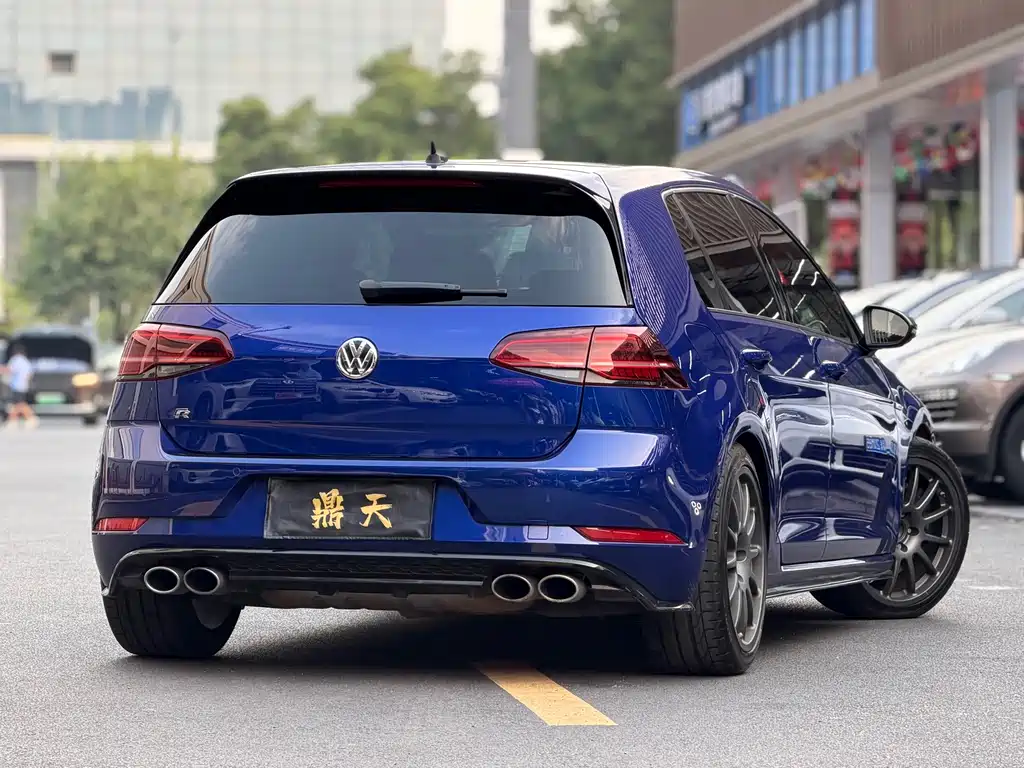 Volkswagen Golf (Import) — миниатюра 10