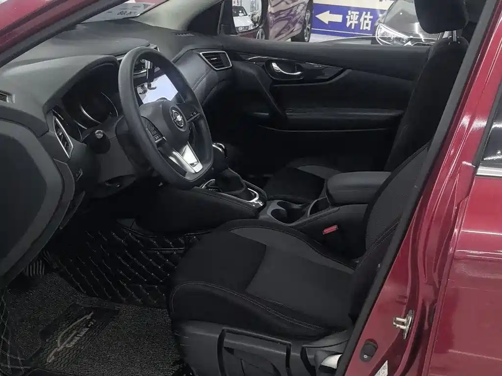 Nissan Qashqai — миниатюра 9