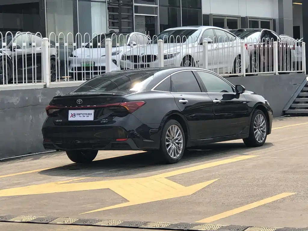 Toyota Avalon — миниатюра 4