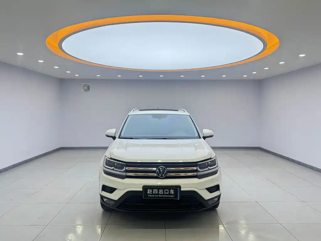 Volkswagen Tharu — миниатюра 2