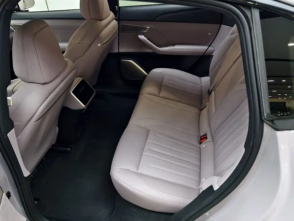 Onvo L60 2025 60kWh