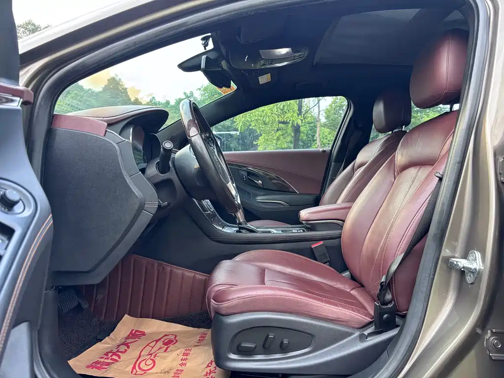 Buick LaCrosse — миниатюра 13